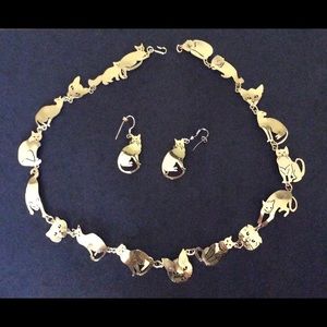 Cat Lovers Cat Necklace w/Earrings
